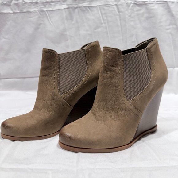 Audrey Brooke Wedge Booties Leather Tan, size 8 - Picture 1 of 4